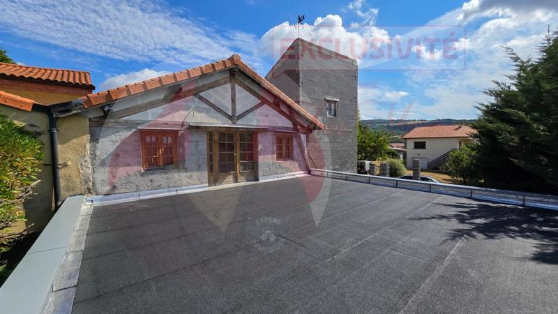 Maison - 450 m² - 11 pièces