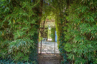 Propriété - 600 m² - 16 pièces