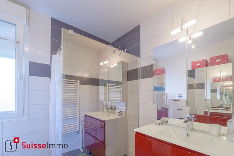 Maison - 188 m² - 9 pièces