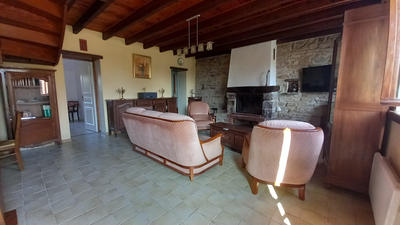 Maison - 90 m² - 7 pièces