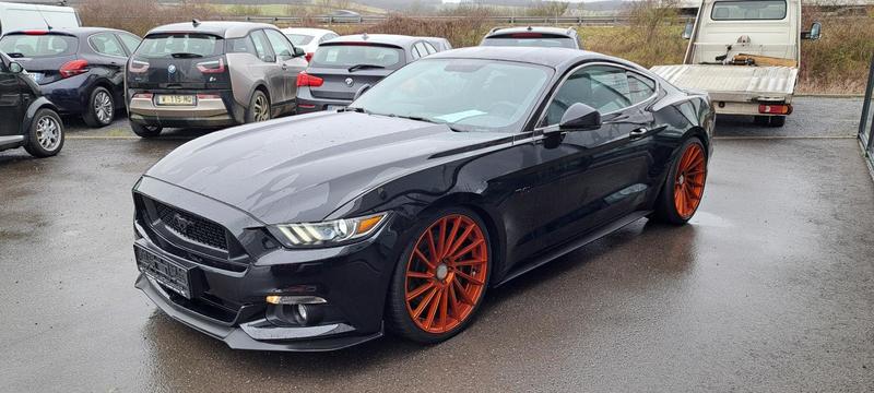 Ford Mustang Fastback V8 5.0 421 Gt a