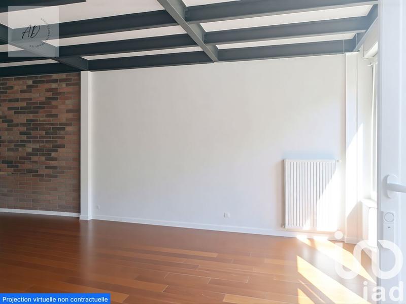 Loft - 85 m² - 4 pièces