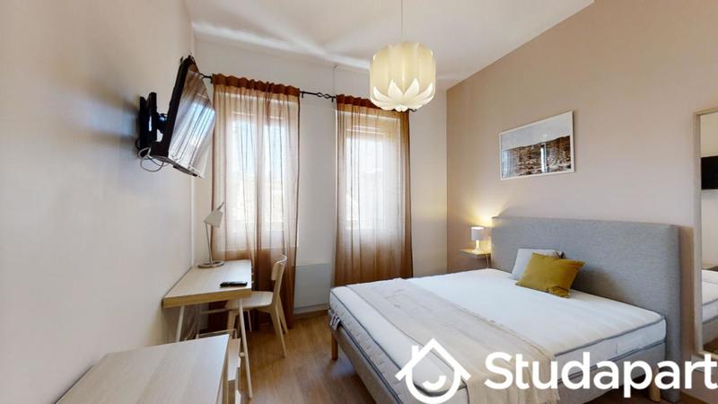 Chambre - 13 m² - 1 pièce