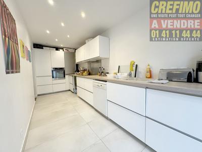 Appartement - 93 m² - 4 pièces