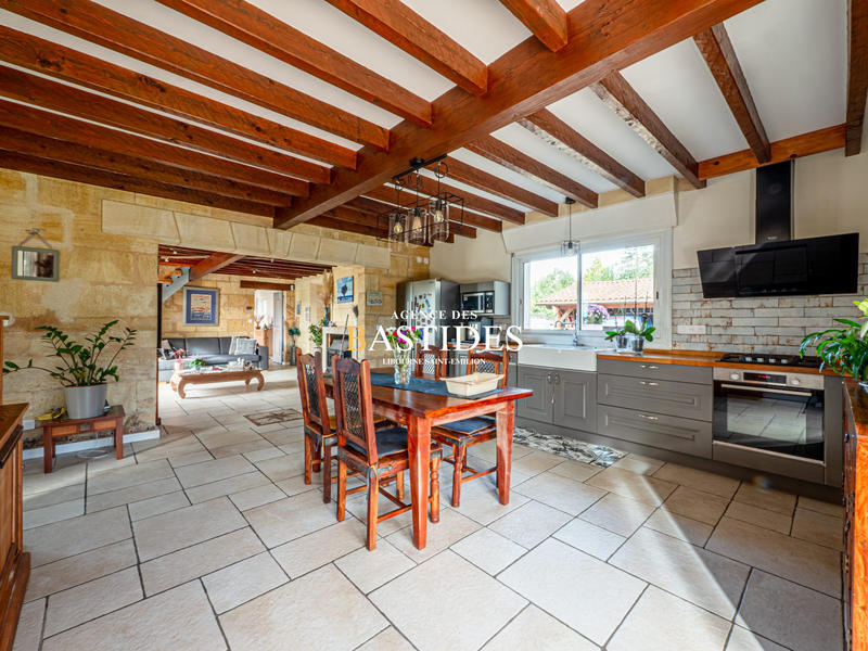 Maison ancienne - 170 m² - 6 pièces