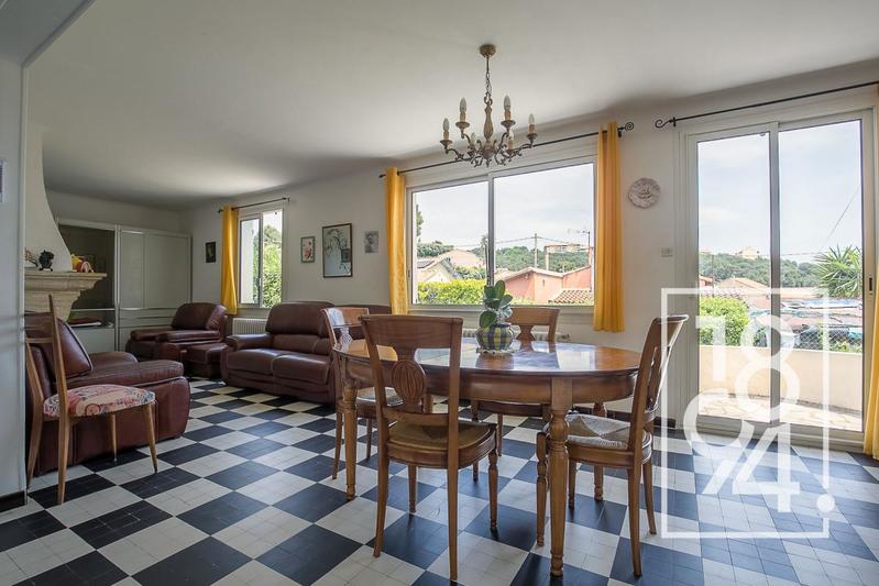 Maison - 140 m² - 4 pièces