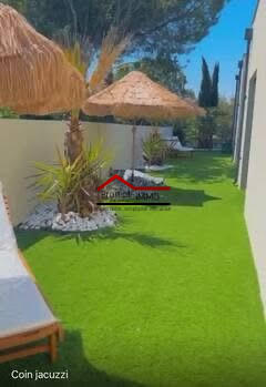 Villa - 240 m² - 6 pièces