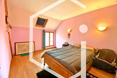 Maison - 176 m² - 2 pièces