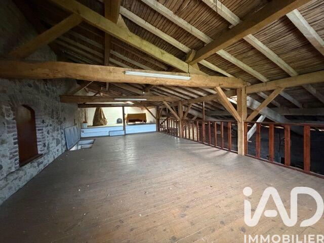 Maison - 224 m² - 7 pièces