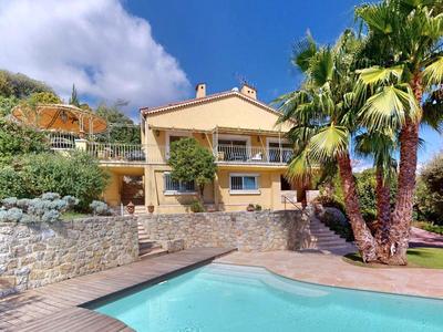 Villa - 142 m² - 5 pièces