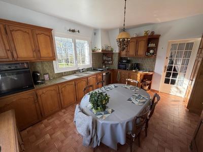Maison - 223 m² - 6 pièces