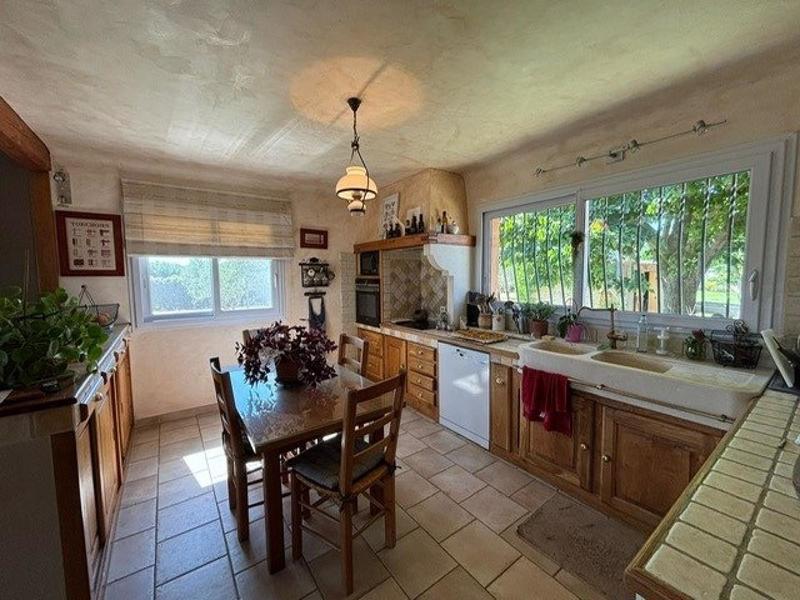 Maison - 204 m² - 7 pièces