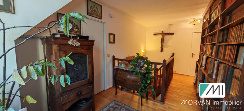 Maison - 210 m² - 7 pièces