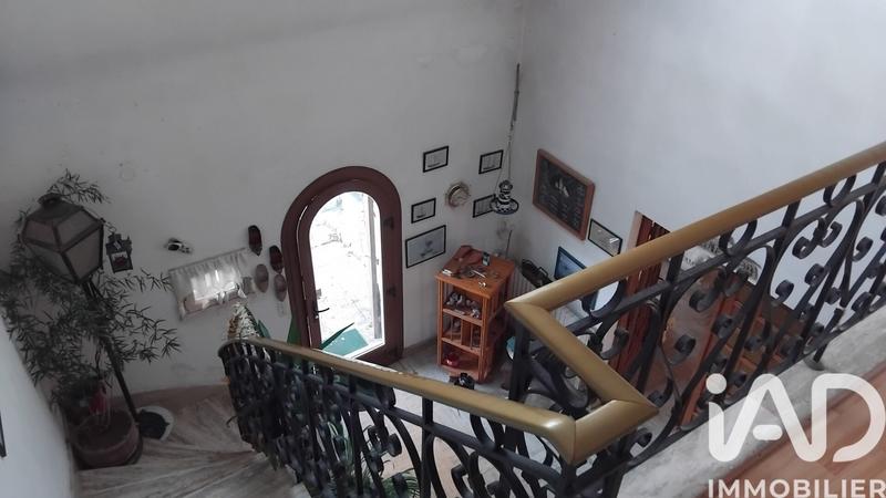 Maison - 220 m² - 9 pièces