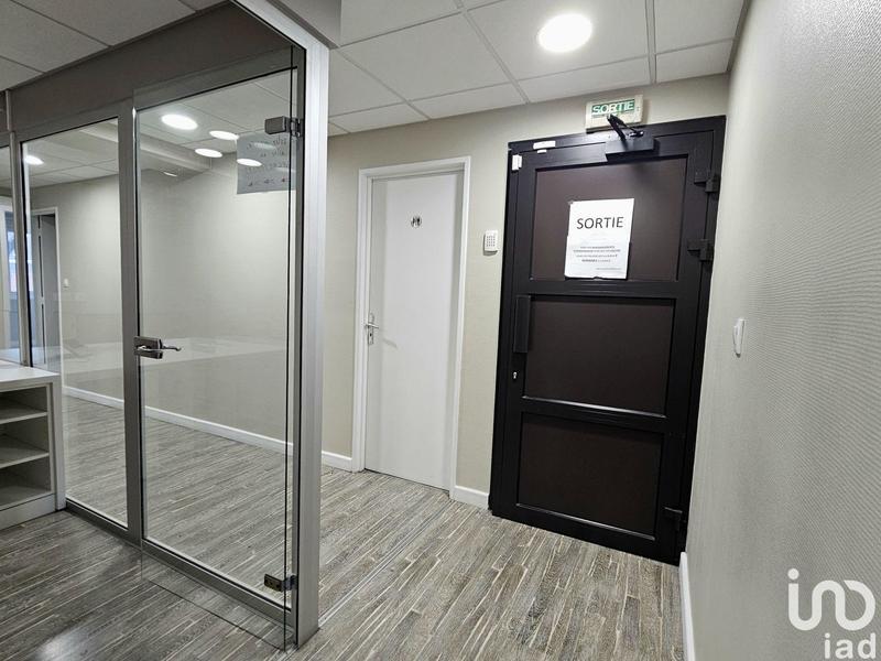 Local commercial - 187 m²