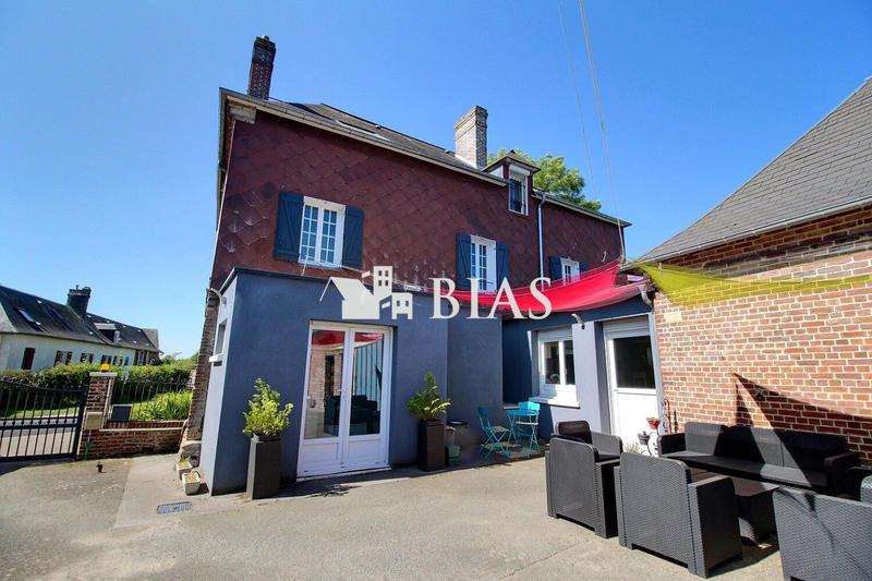 Maison ancienne - 258 m² - 15 pièces