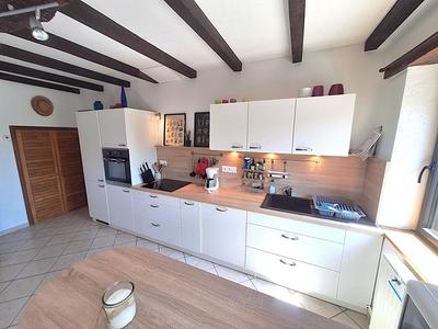 Propriété - 188 m² - 7 pièces