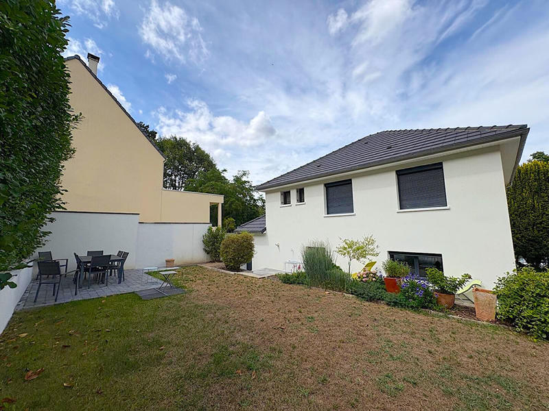 Maison - 108 m² - 5 pièces