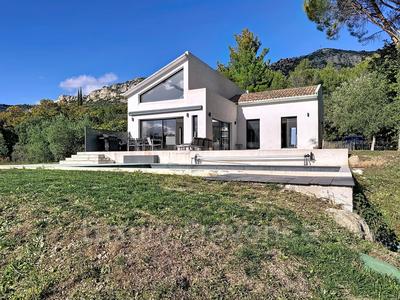 Maison - 174 m² - 5 pièces