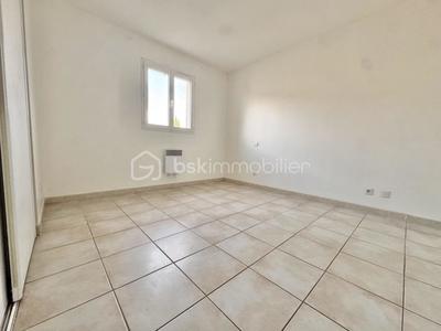Appartement - 99 m² - 5 pièces