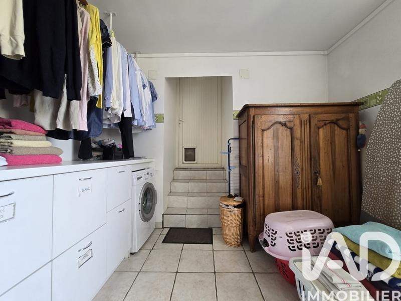 Maison - 208 m² - 9 pièces