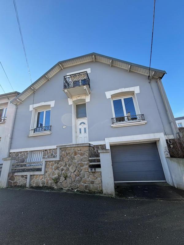Maison - 95 m² - 6 pièces