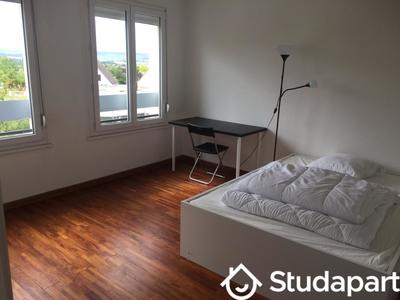 Chambre - 9 m² - 1 pièce