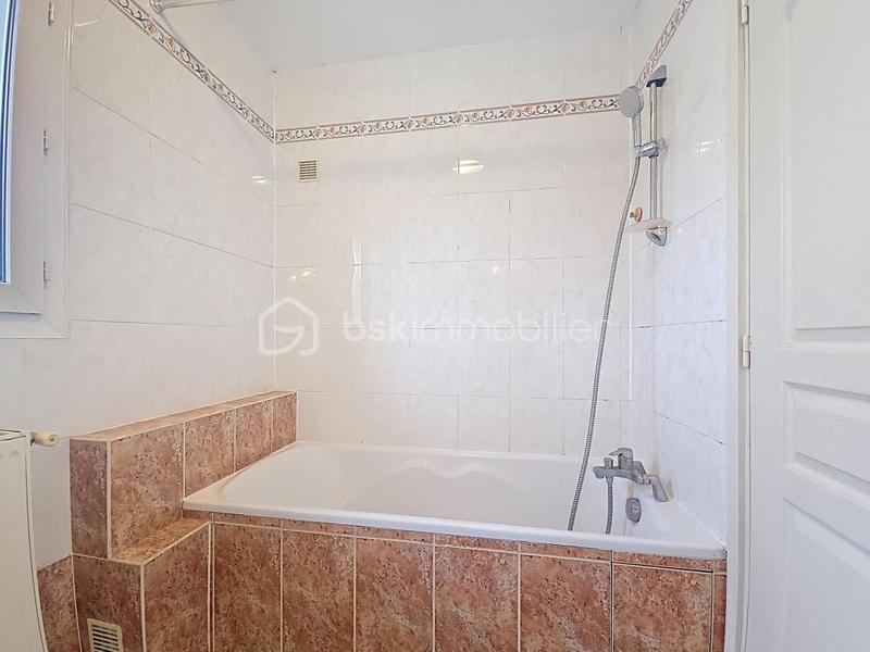 Maison - 83 m² - 4 pièces