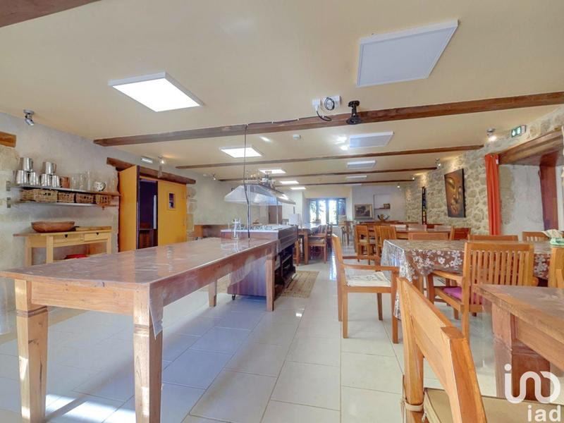 Local commercial - 1 828 m²