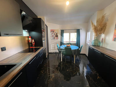 Appartement - 87 m² - 3 pièces