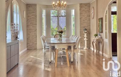 Maison - 171 m² - 6 pièces