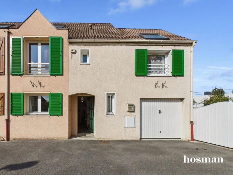 Maison - 97 m² - 5 pièces