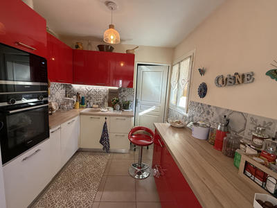 Appartement - 77 m² - 3 pièces