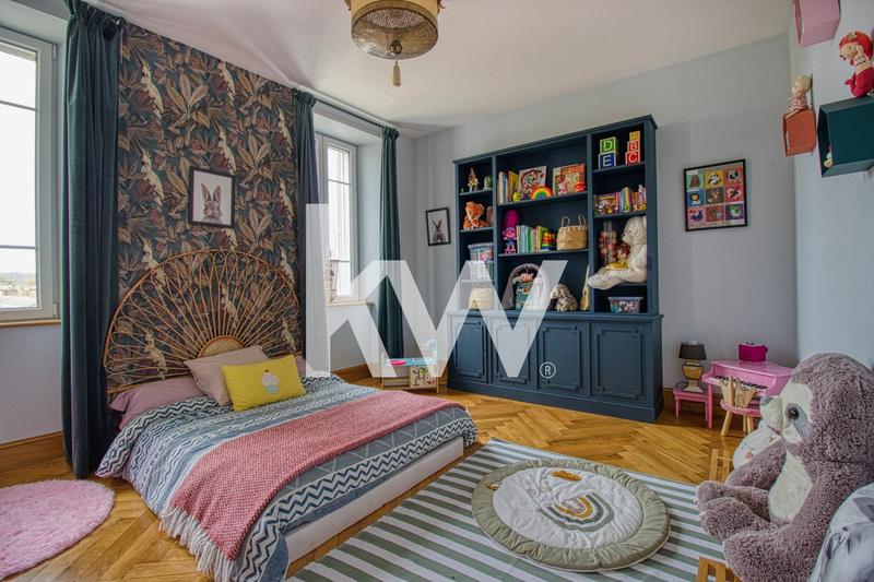 Maison de maîtres - 378 m² - 10 pièces