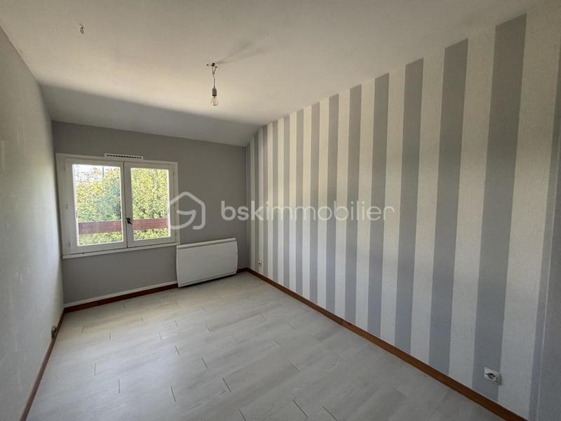 Maison - 92 m² - 5 pièces