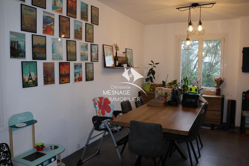 Maison traditionnelle - 140 m² - 6 pièces