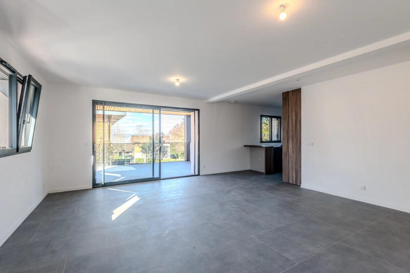 Appartement - 77 m² - 3 pièces