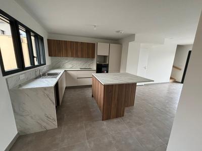 Appartement - 85 m² - 4 pièces