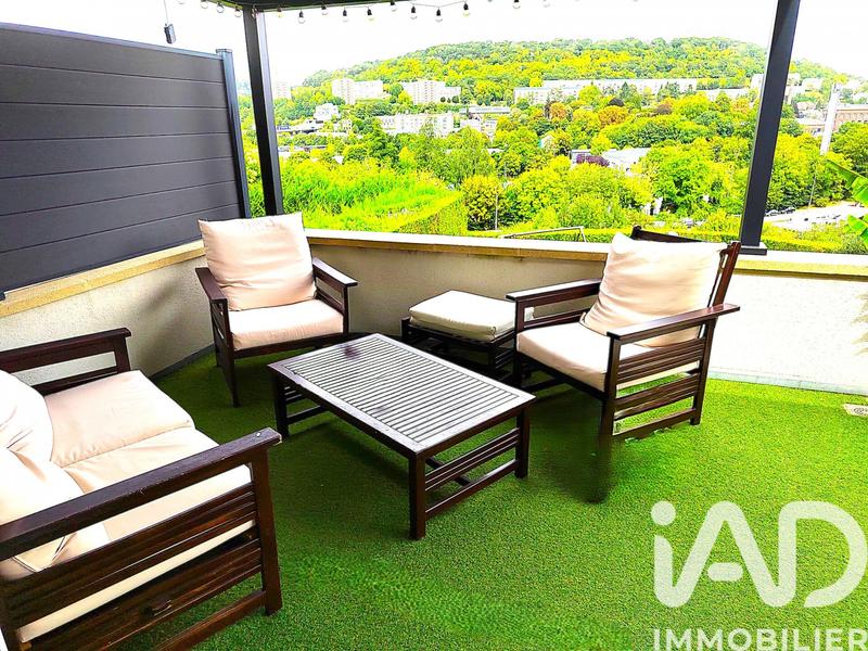 Maison - 95 m² - 4 pièces