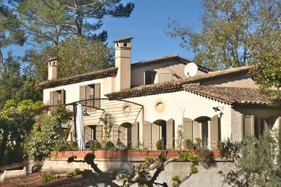 Maison - 300 m² - 7 pièces