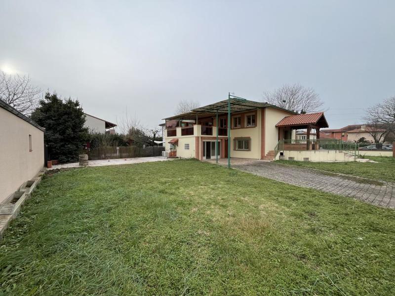 Maison - 157 m² - 6 pièces