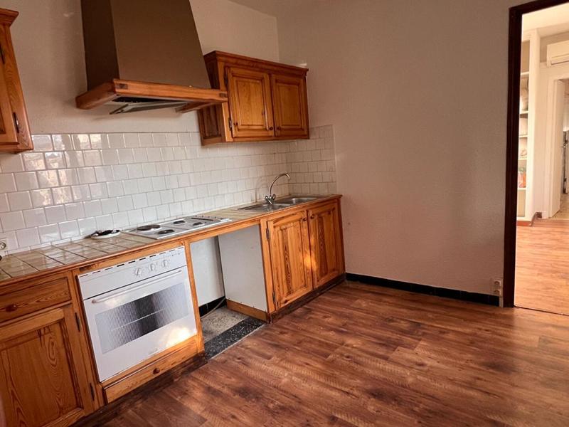 Maison - 275 m² - 12 pièces