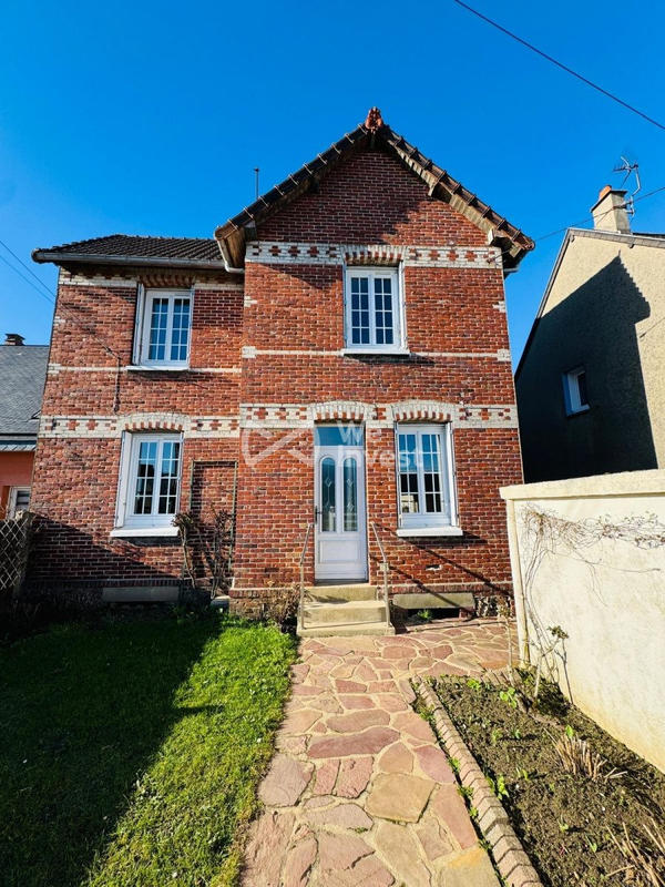 Maison - 98 m² - 6 pièces