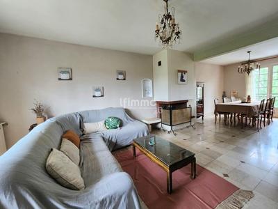 Pavillon - 155 m² - 9 pièces