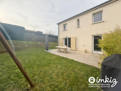 Maison - 95 m² - 5 pièces