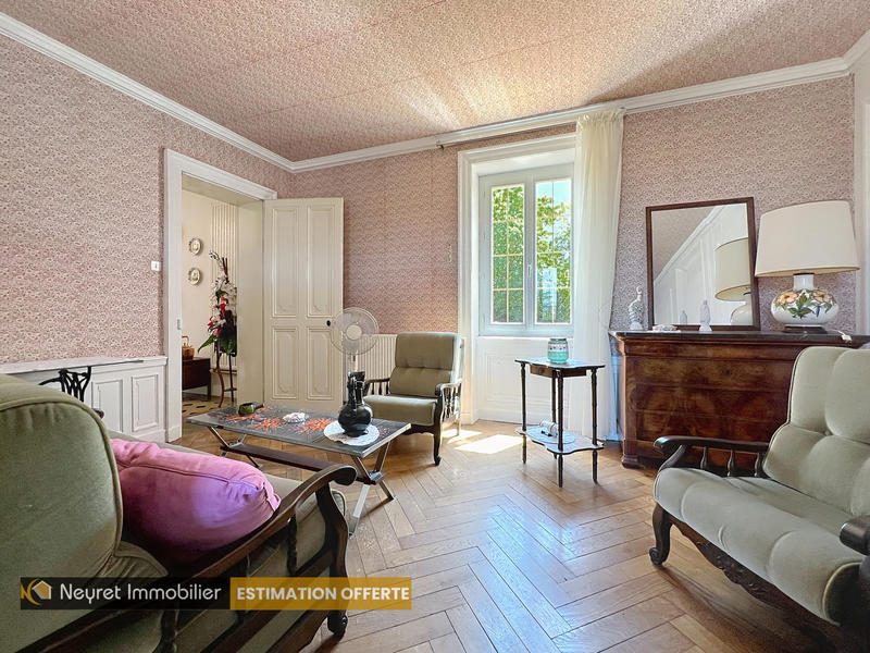 Maison - 172 m² - 8 pièces