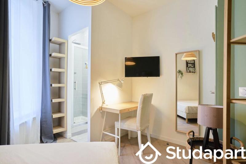 Chambre - 10 m² - 1 pièce