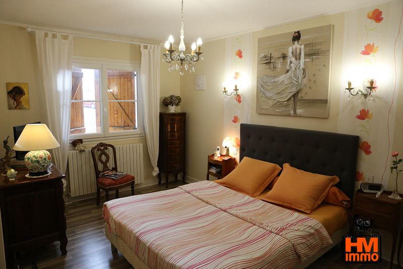 Maison - 160 m² - 9 pièces