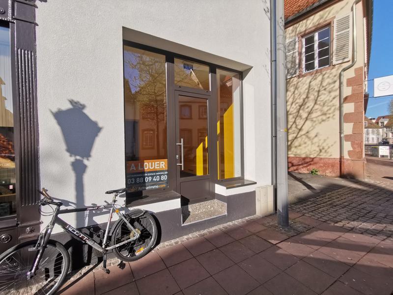 Local commercial - 48 m² - 3 pièces