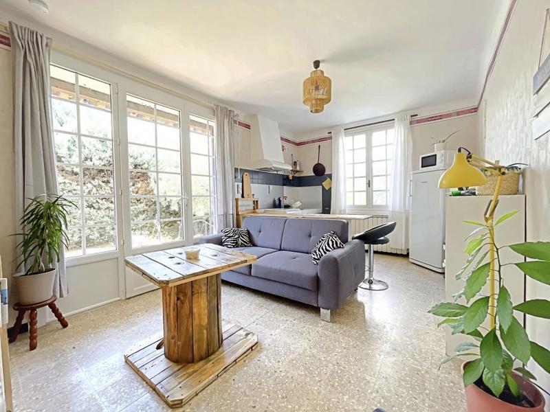 Maison - 176 m² - 9 pièces